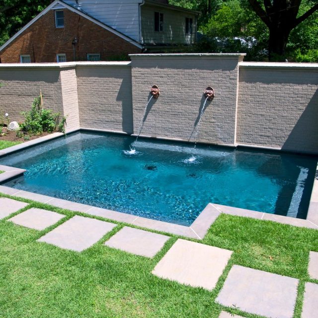 cocktail pool with fountains