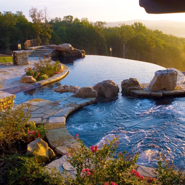 scenic freeform pool