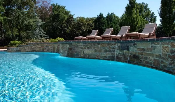 How to Know When It’s Time to Change Your Filter Sand: A Guide for Mid-South Pool Owners