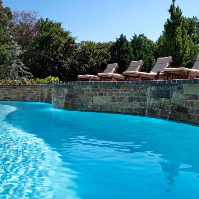 freeform pool close-up